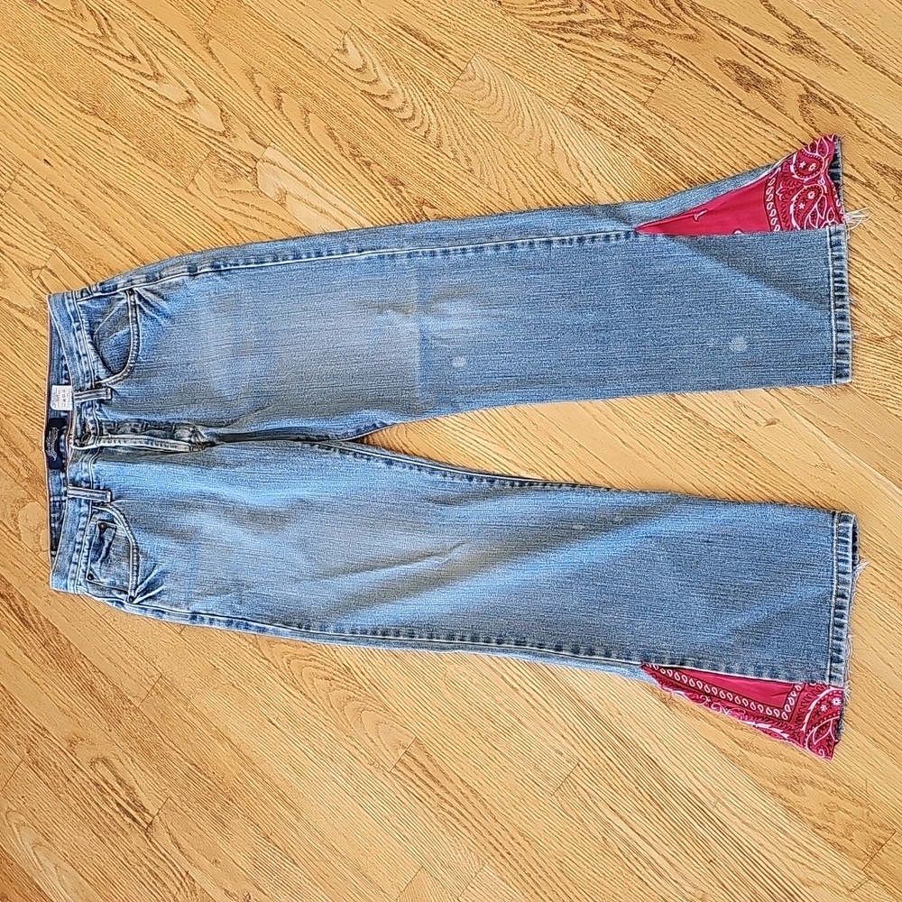 Levi's Low Straight Jeans With Bandana Inserts